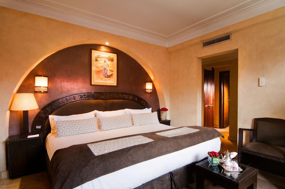 Hivernage Hotel & Spa Marrakesh Exteriör bild A room at the hotel