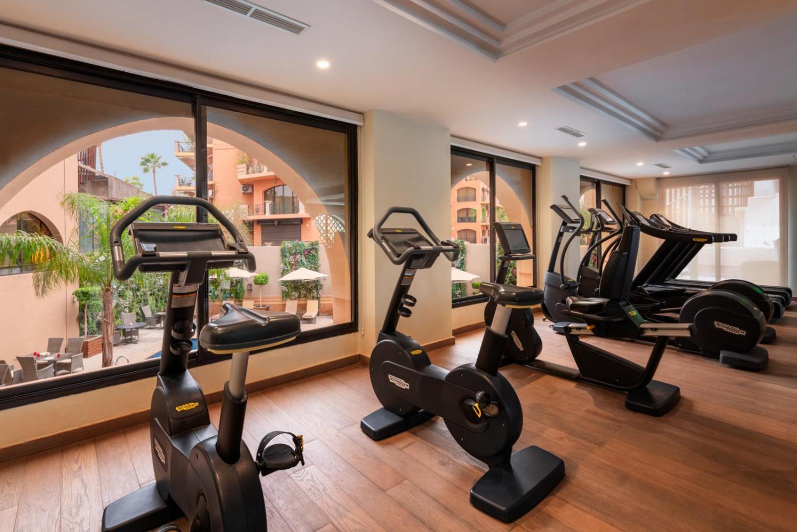 Hivernage Hotel & Spa Marrakesh Exteriör bild The gym at the hotel