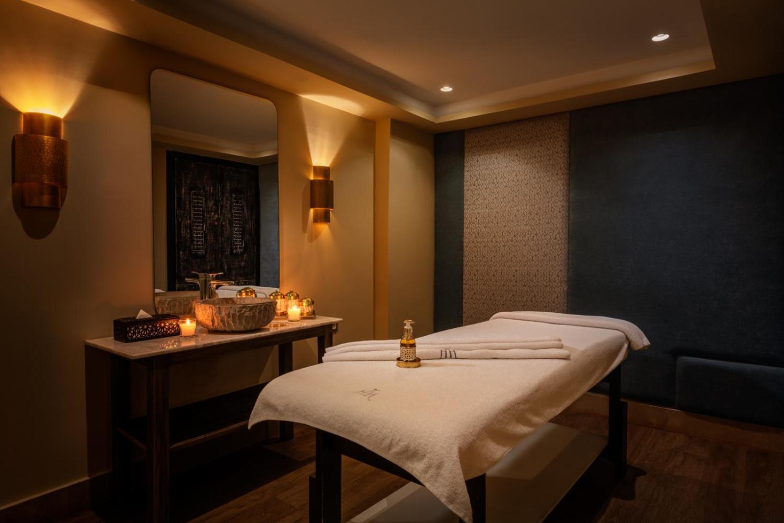 Hivernage Hotel & Spa Marrakesh Exteriör bild A treatment room at the spa