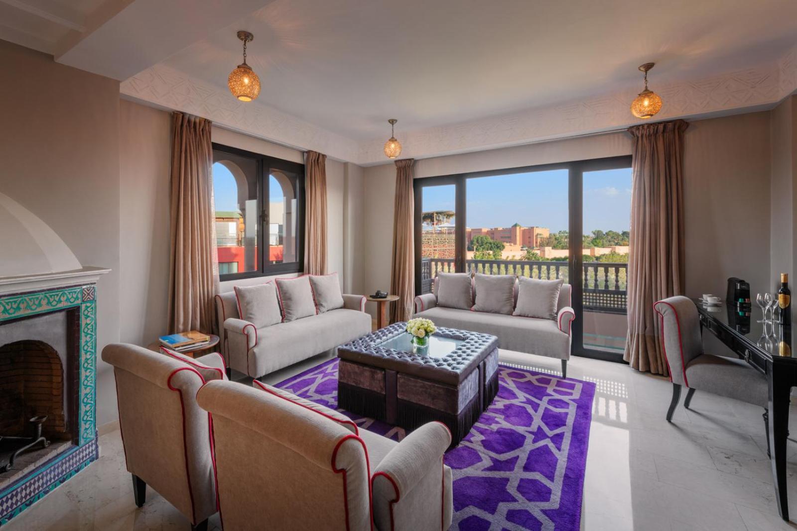 Hivernage Hotel & Spa Marrakesh Exteriör bild A living room at the hotel